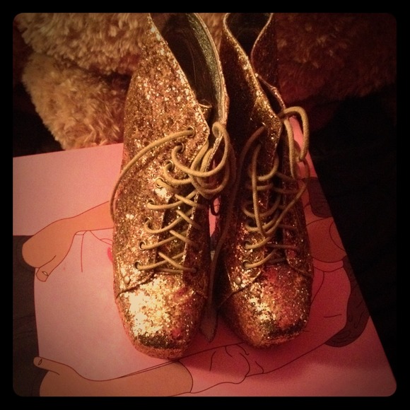 Jeffrey Campbell Lita platform in gold glitter