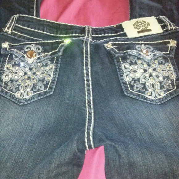 L.A. idol jeans..price reduced! !