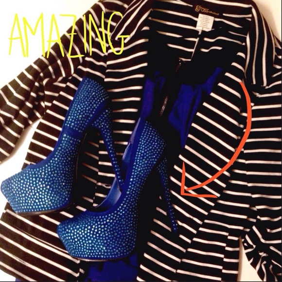 Red Circle Shoes - Removing soon! Blue rhinestone platform pumps.