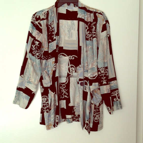 ⭐️sold⭐️ Vintage kimono like top