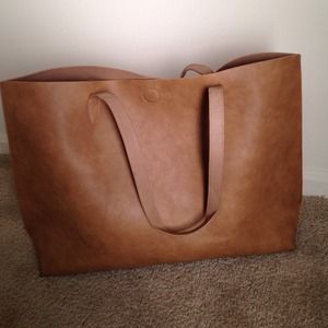 Camel tote with magnetic closure!