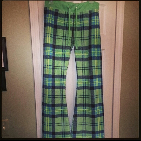 **** SOLD ****Adorable fleece pajama pants