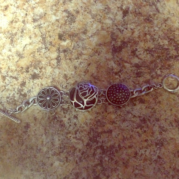 ❌❌SOLD❌❌Silver Rose Bracelet