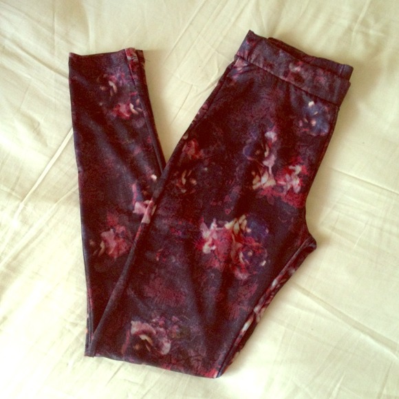 H&M Pants - Printed leggings