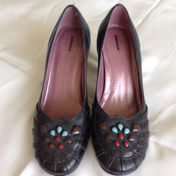 Previous Loved Bronx shoes