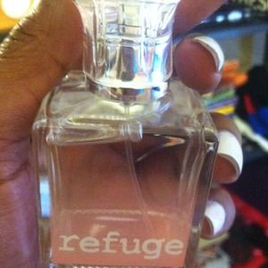 Delicious smelling perfume!!! 🌺🌷🌸💐