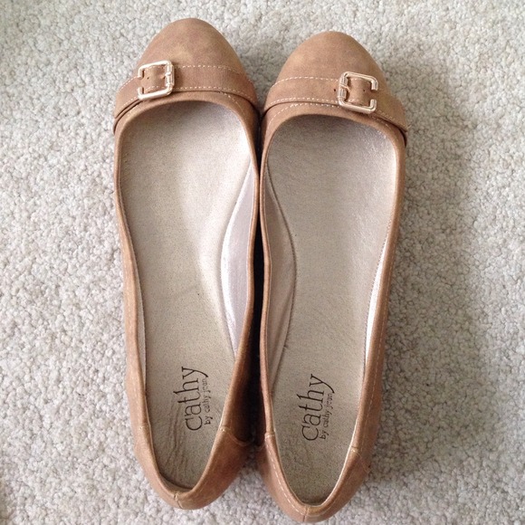 Cathy Jean buckle flats