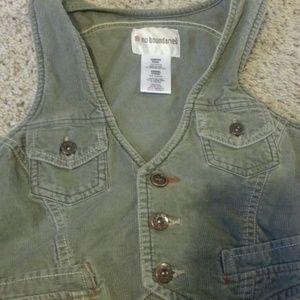 Cover jacket with no sleeves