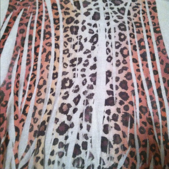 Leopard top - Picture 3 of 3