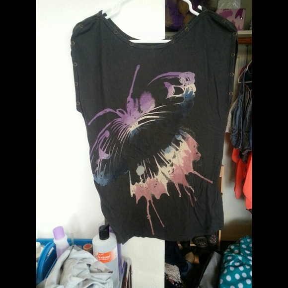 Butterfly top
