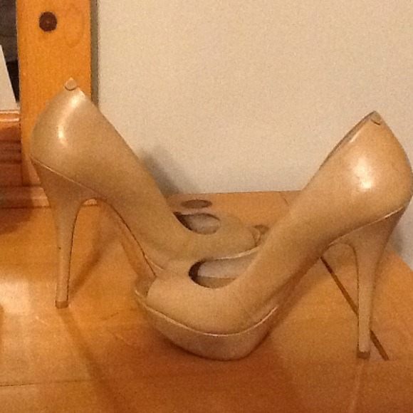 Nude peep toe platform