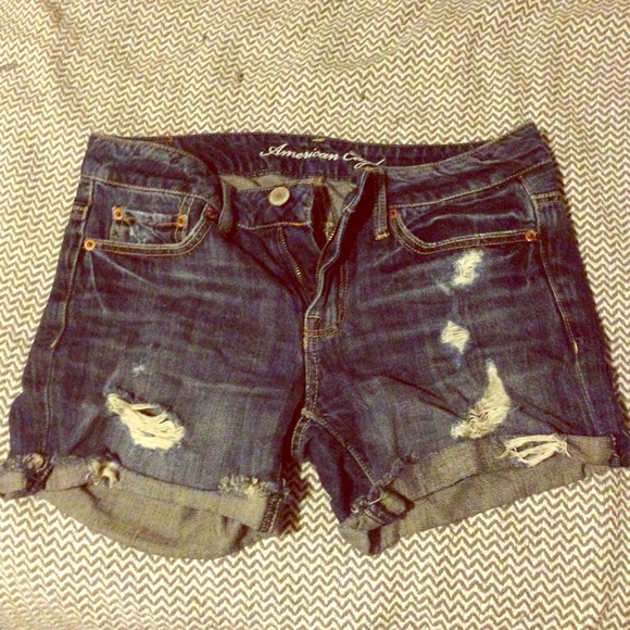 *SOLD* American Eagle Boyfriend Shorts