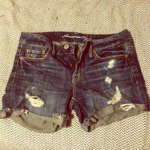 *SOLD* American Eagle Boyfriend Shorts