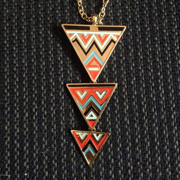 Tribal/Chevron necklace and earring set - Picture 2 of 4