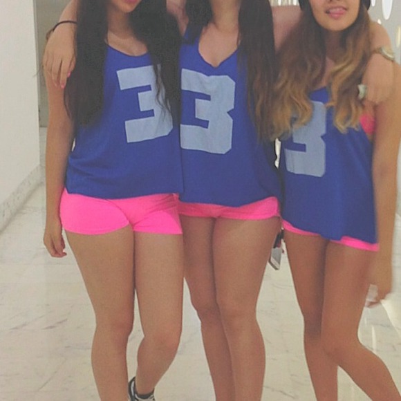 3 Tanktop🌈 - Picture 2 of 2