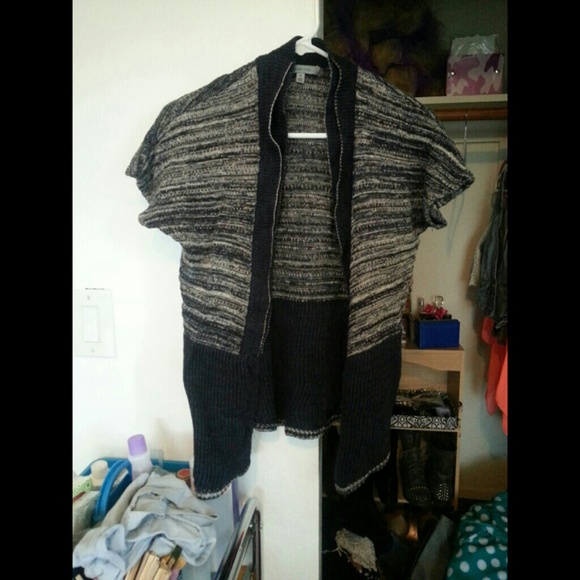 Cardigan with buttons
