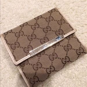 Gucci wallet