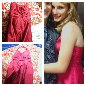David's bridal dress size 2 PRICE REDUCED!