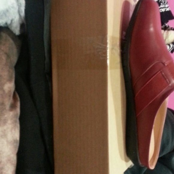 Comfortview slip on shoe in red - Picture 1 of 3
