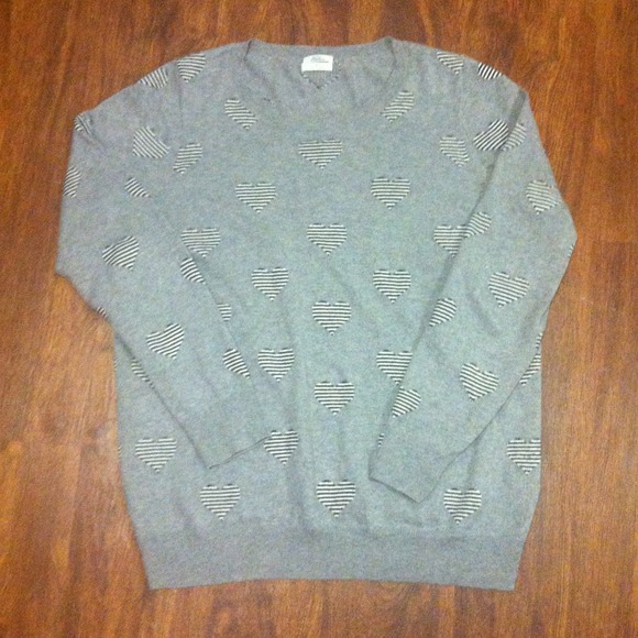 Heart pullover by Wallace!