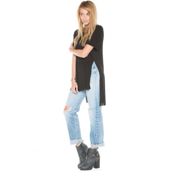 ❌ SOLD ❌ Brandy Melville Ameera Top