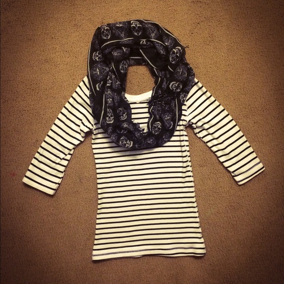 💀SKULL PRINT SCARF💀
