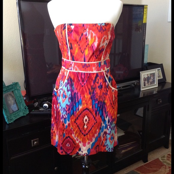 Strapless CLASSY dress!