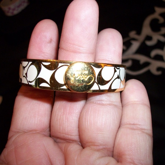 Coach Signature bundled. Traded w/just4fun