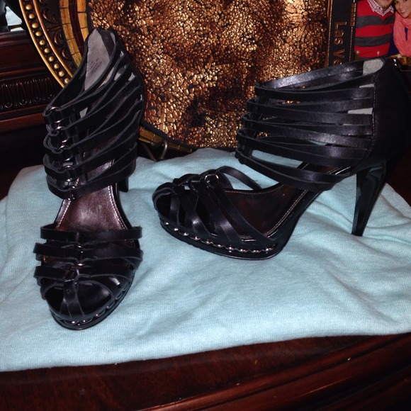 Nwob  Calvin Klein Black heels