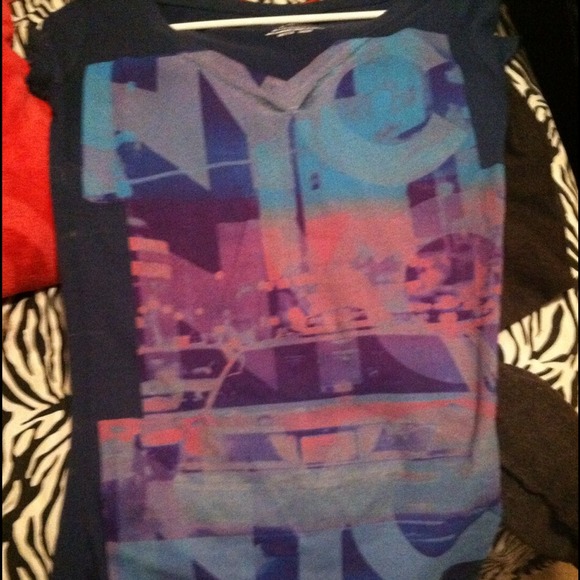 Aeropostale v-neck