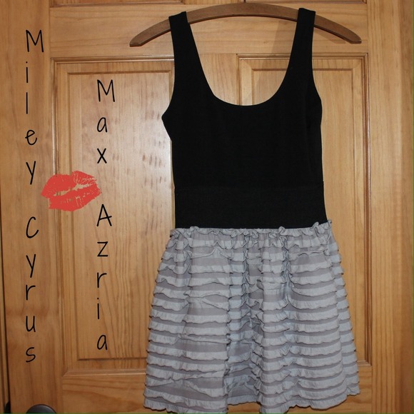 ❌SOLD Miley Cyrus Max Azria Dress - Picture 1 of 4