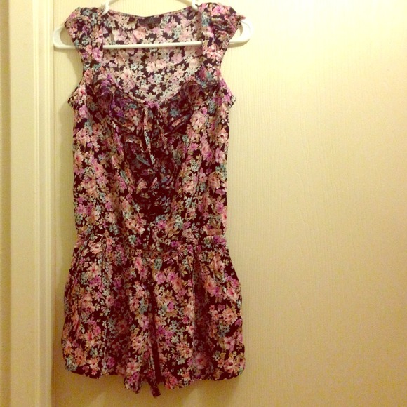 Guess ruffle and floral  ROMPER!!