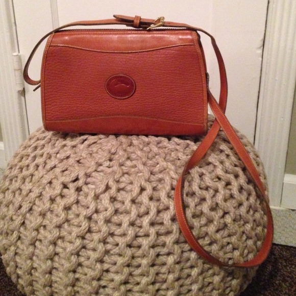 Vintage, Dooney &Bourke, tan purse.