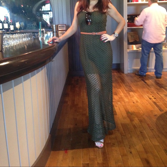 Maxi dress. Green. See thru bottom. Size L