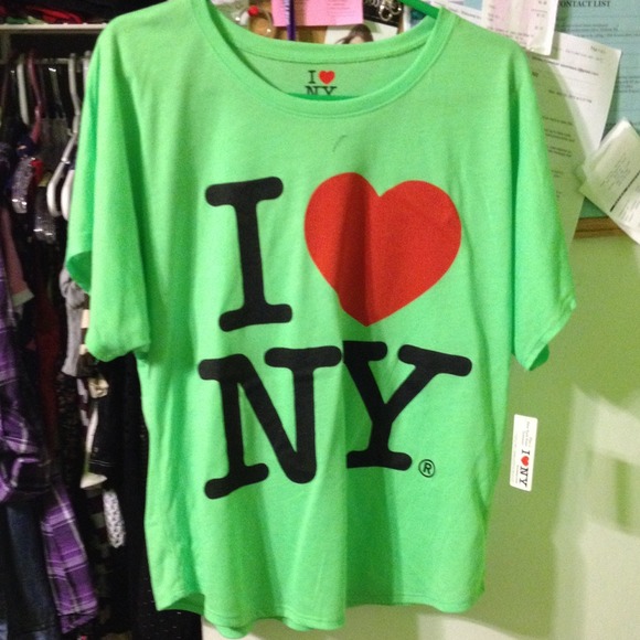 I <3 NY angel sleeves top from NYC