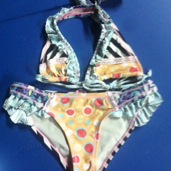 Swim suit