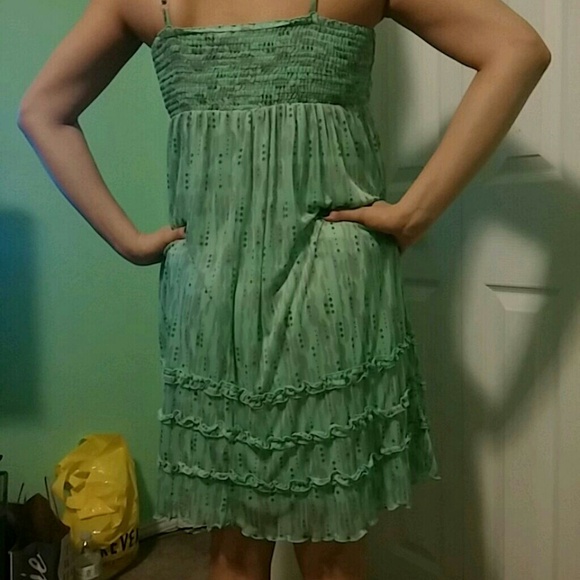 Spring dress - Picture 2 of 2