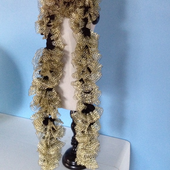 Scarf - Picture 1 of 1