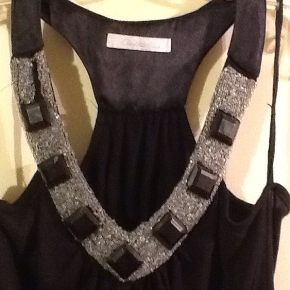 Top - Picture 2 of 2