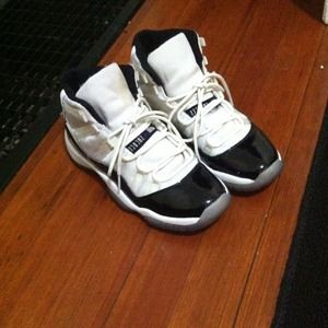 concord 11s size 5.5y
