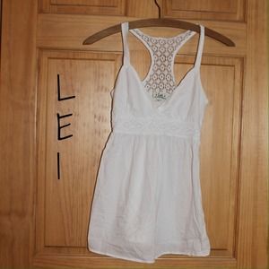 ❌SOLD LEI White Tank Top