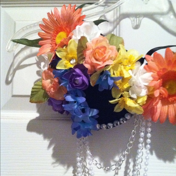 Tropical beauty rave bra - Picture 2 of 3