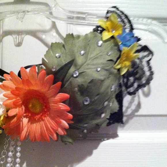 Tropical beauty rave bra - Picture 3 of 3