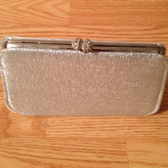 Silver clutch