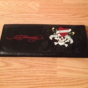 Ed Hardy clutch