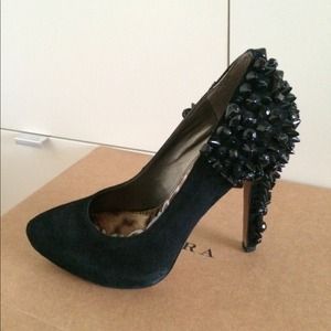 Sam Edelman black spike studded pumps