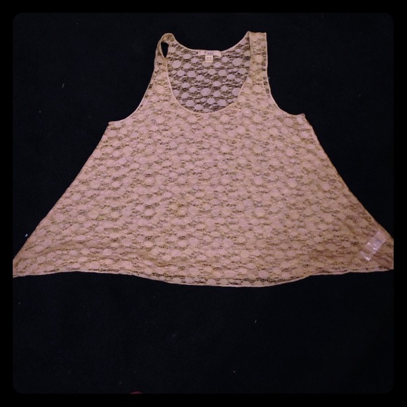 Forever21 lace beige top, never worn!