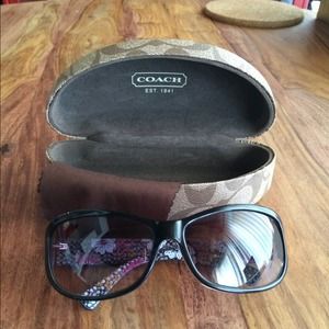 Coach sunglasses black gradient lenses