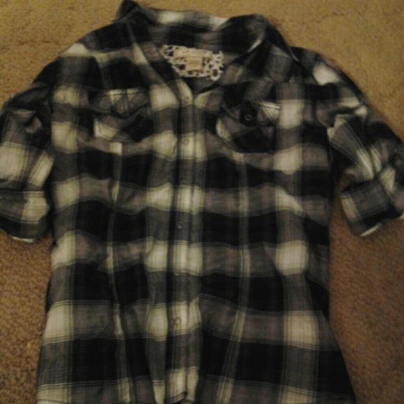 Top - Picture 2 of 2