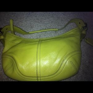 🎉Host Pic🎉 Authentic Green Coach Small Soho bag